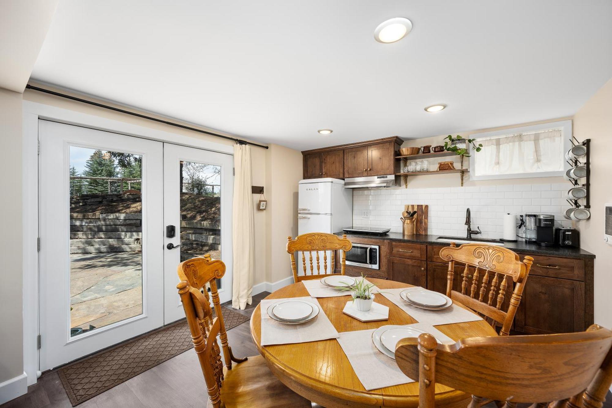 Country Cottage Basement Apartment Hayden ภายนอก รูปภาพ